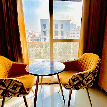 Amahi Inn - Sector 48 Gurgaon Bagian luar foto